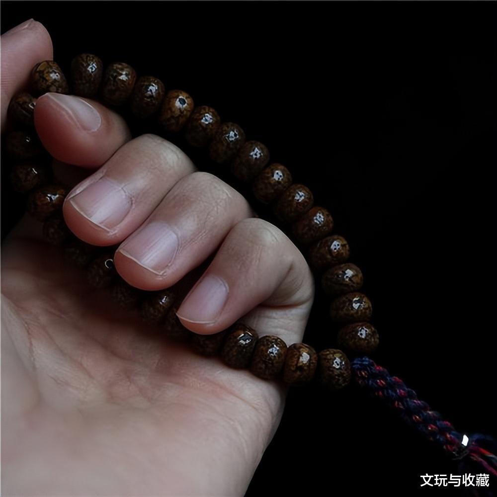 张雪峰：所有文科都是服务业，所有的服务业都是舔，文玩圈怎么说