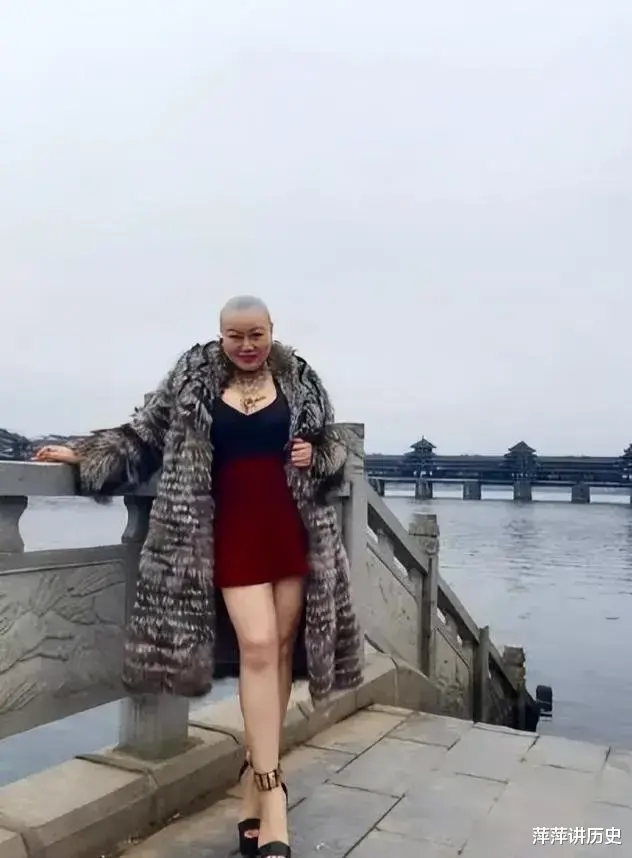 2019年,浙江女富豪扬言“谁娶我就送他一台宾利”,后来怎样