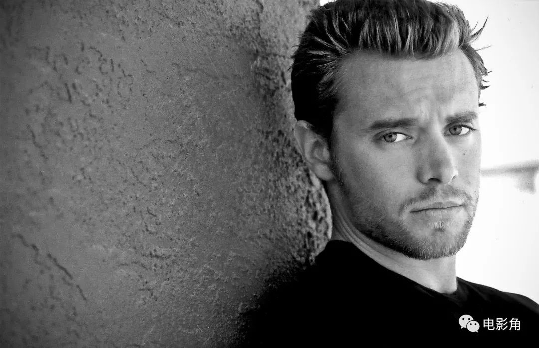 《金装律师》演员比利·米勒去世,年仅43岁