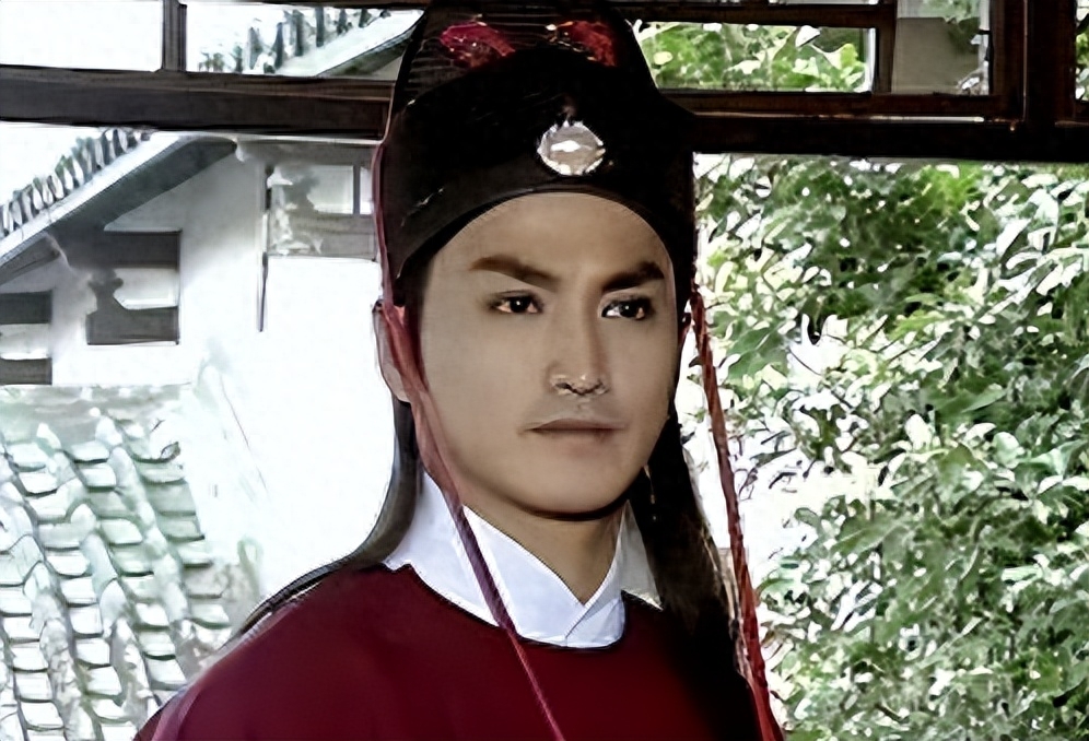 知名演员何家劲深夜发文:“人神共愤!自有天收!”评论区沦陷!