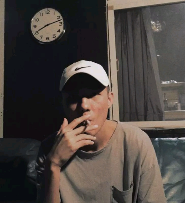 心肌梗塞|知名歌手心肌梗塞去世,年仅37岁,去世前脸色苍白行为诡异