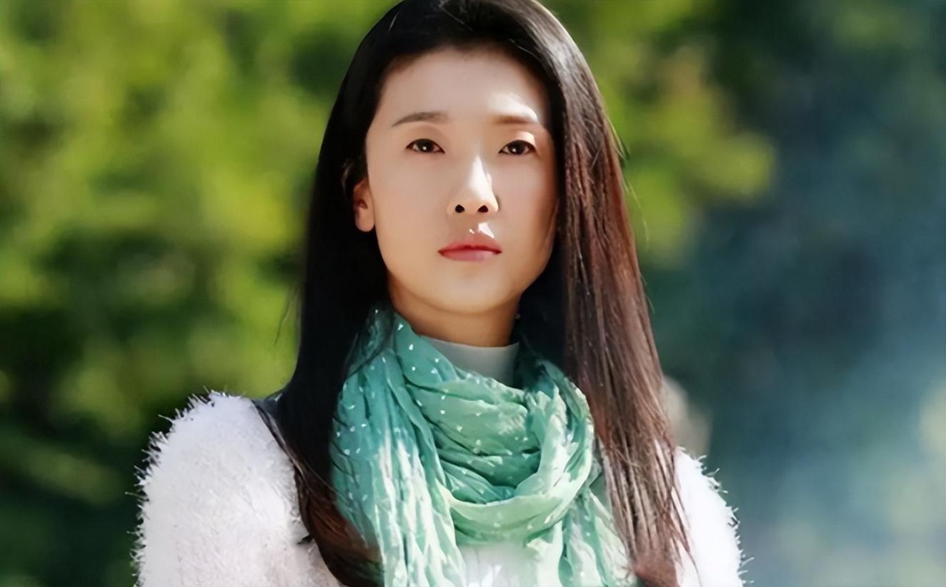 倪景阳|身高182倪景阳嫁165的谢晖,39岁生子,裴佩老师婚后边演戏边顾家