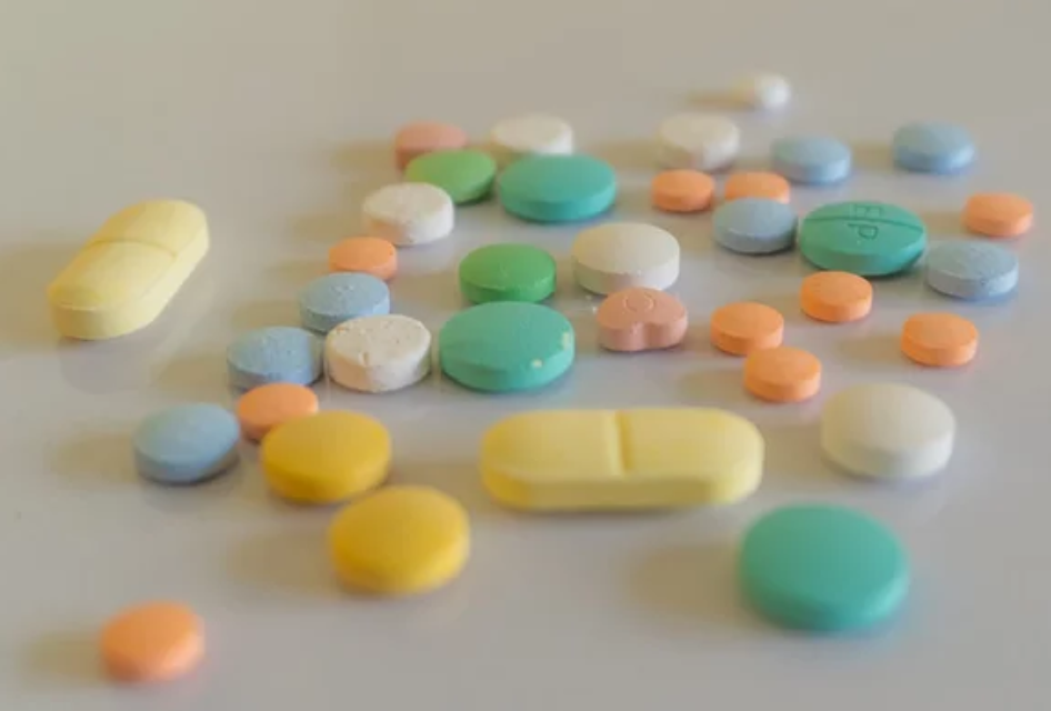 银屑病|这2类人，要注重补充维生素制剂！