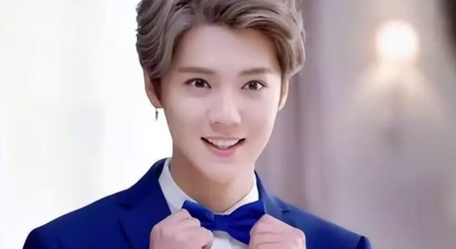 曾经“消失”的鹿晗，已经踏上了演员的另一条大道了