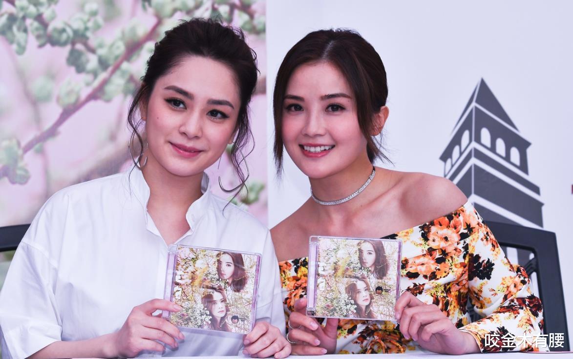 蔡卓妍回港为父庆生，同台演唱卖力忘我，奈何动作太大露出打底裤