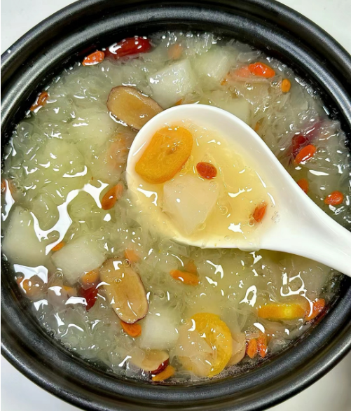 雪梨和它一起煮，等于天然“止咳汤”，润肺止咳，增强抵抗力