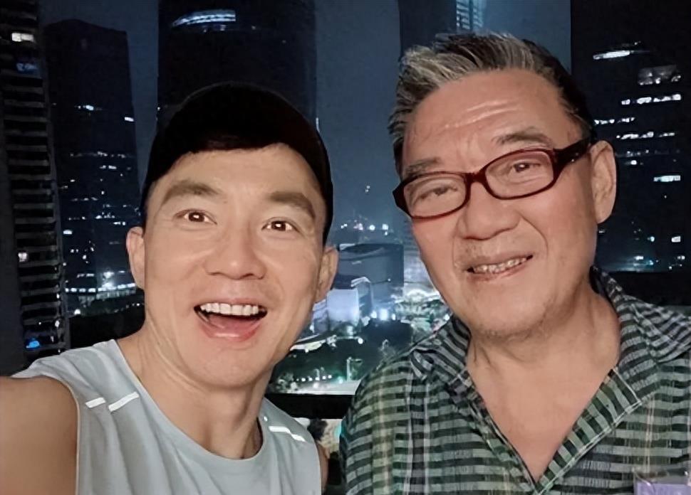 骗粉、私生活混乱、毫无底线的捞金，老戏骨的狐狸尾巴藏不住了!