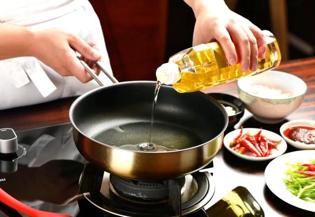 减肥还能“健脑”？掌握这些方法，让减肥“稳中求降”