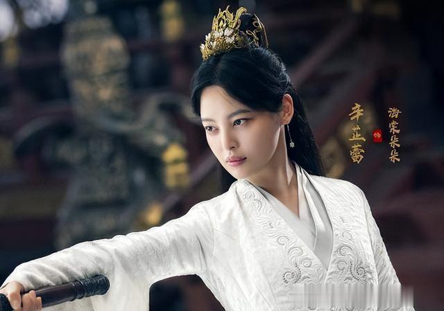 巩俐 “颜值说没就没”的4位女星，带妆都貌美如花，卸妆：大妈你是谁