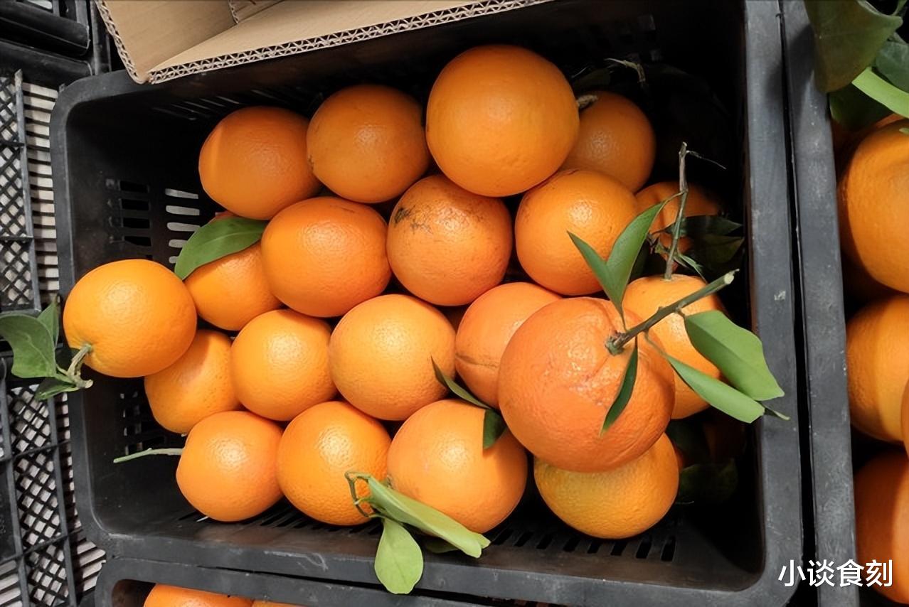 水果|同样是赣南脐橙,产地采摘4元1斤,卡车摊却10元4斤,啥原因?