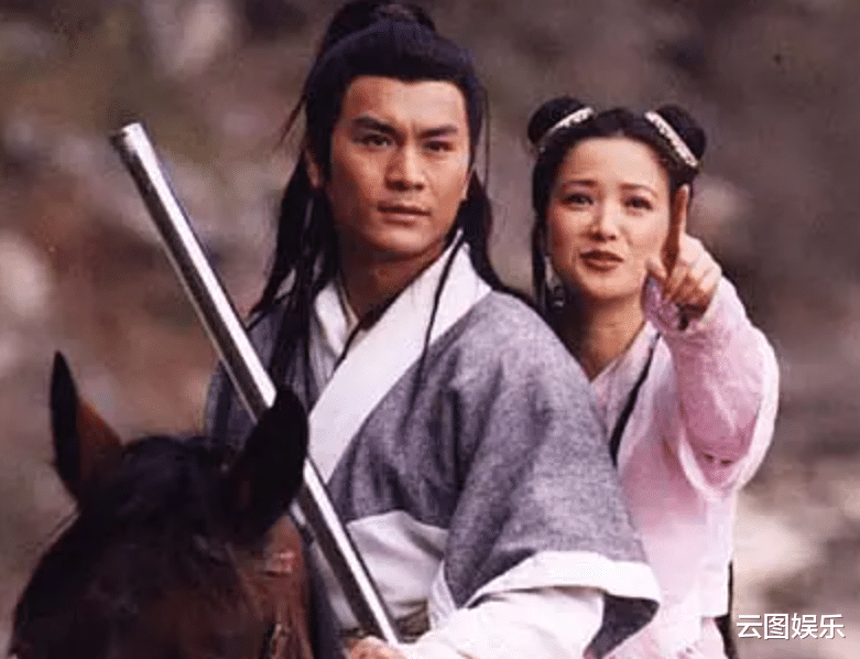 黄文豪|老戏骨黄文豪移居美国养老，60岁已满头白发，单身多年住独栋别墅