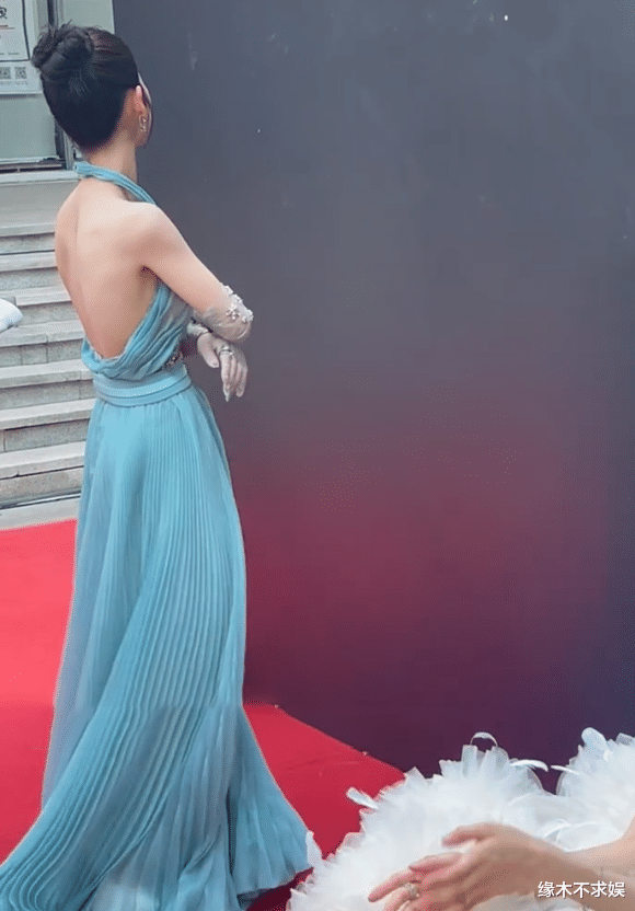 董小姐|85花集体缺席微博之夜,但精彩不打折,清纯女星集体放飞自我!