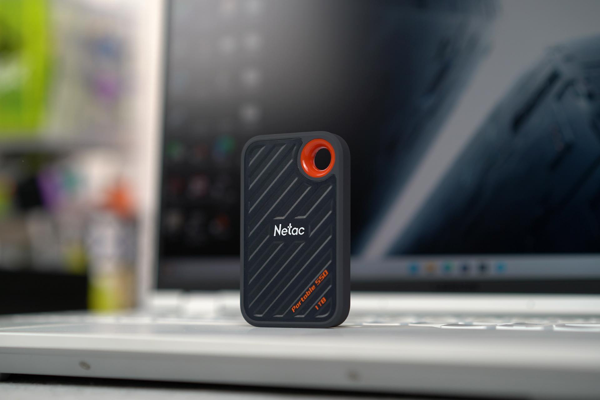 固态硬盘|速度快、颜值高、体积小，朗科移动固态硬盘ZT5和ZX20值得入手！