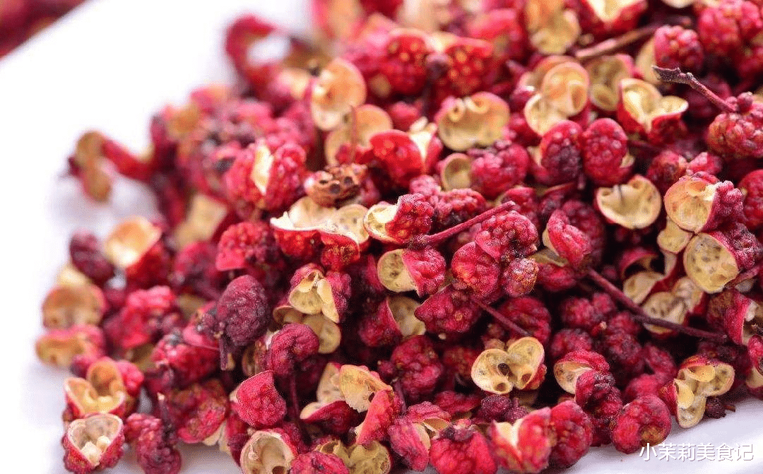 羊肉|包羊肉馅饺子时，牢记“1放2不沾”，肉嫩鲜香没膻味，吃着解馋又暖和