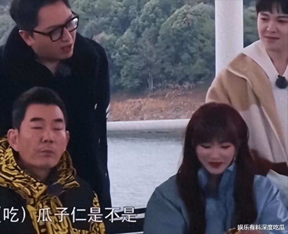 |好声音停播,42岁主持人华少不作为被扒,评论区彻底沦陷