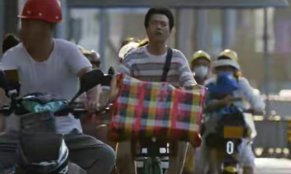 硅胶|央视职场剧现“硅胶脸”,高颜值演技两败俱伤!