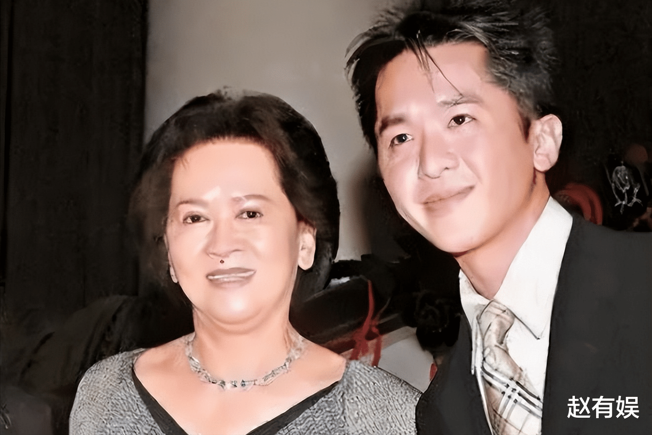 养3个女友，每人每月给50万工资，一周轮流陪2天，剩一天休息