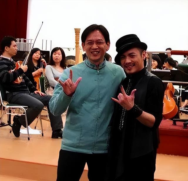 压制李宗盛、周华健多年，现今唯一“三金歌王”，为何内地无人知