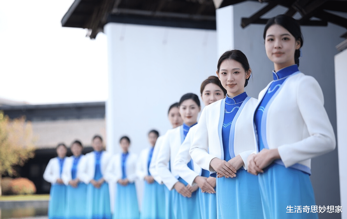 真是00后整顿了职场、干掉了高房价、遗弃了KTV、干掉了羽绒服吗