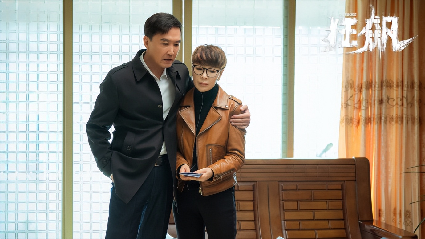 破晓东方|《破晓东方》《狂飙》中张嘉益和吴刚自毁口碑，戏骨们该歇歇了！