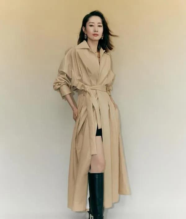 刘敏涛|46岁刘敏涛,人到中年华丽转身迎来事业巅峰