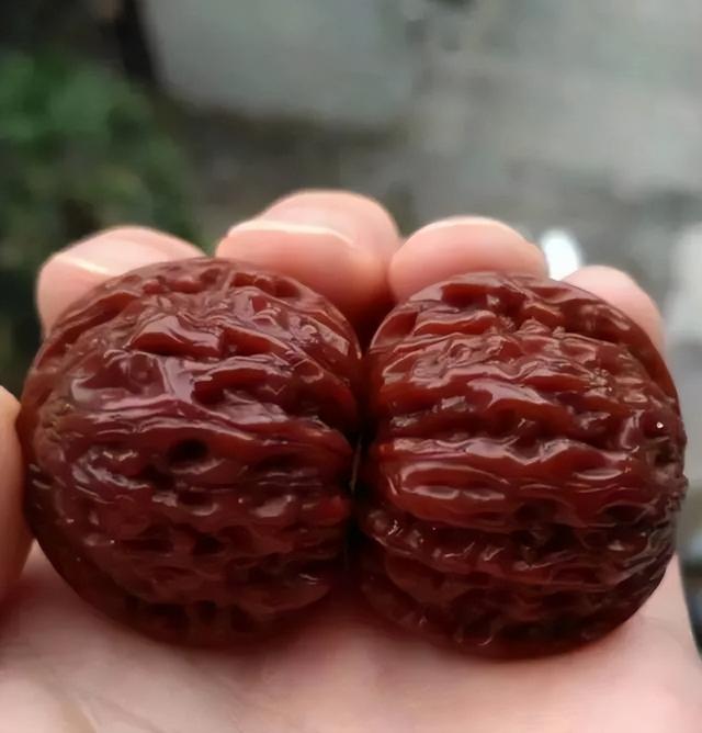 文玩核桃|文玩核桃对你说:你可以这样盘玩