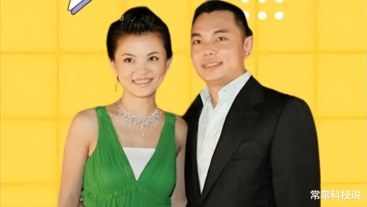 李湘宣布巨变!退休后定居英国,500亿资产和70套北京房产成焦点