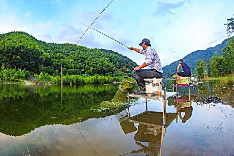 被誉为钓鱼界第一狠人,莽莽克拉斯郭伟东,现在情况咋样了?