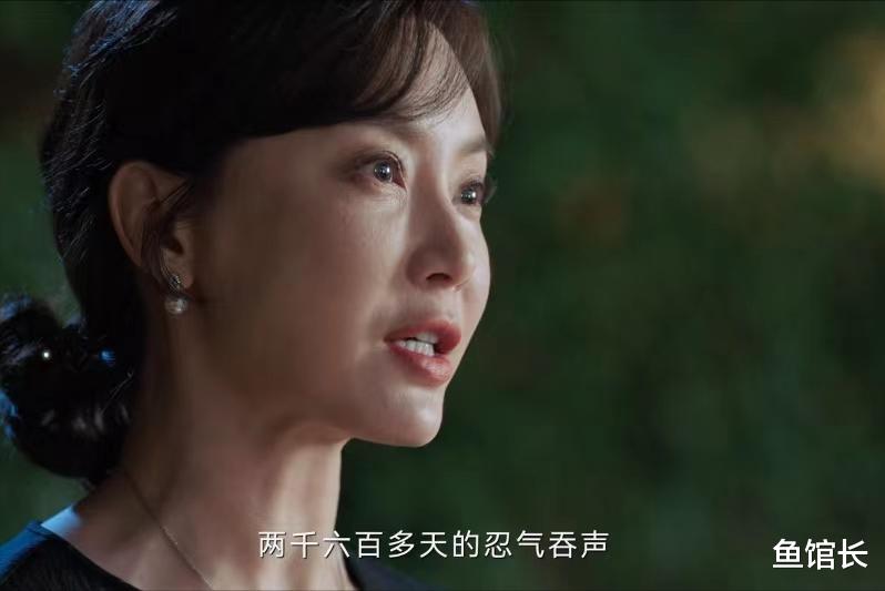 条件不符合就别尬演“情妇”,43岁董洁告诉你,啥是教科书式撩汉