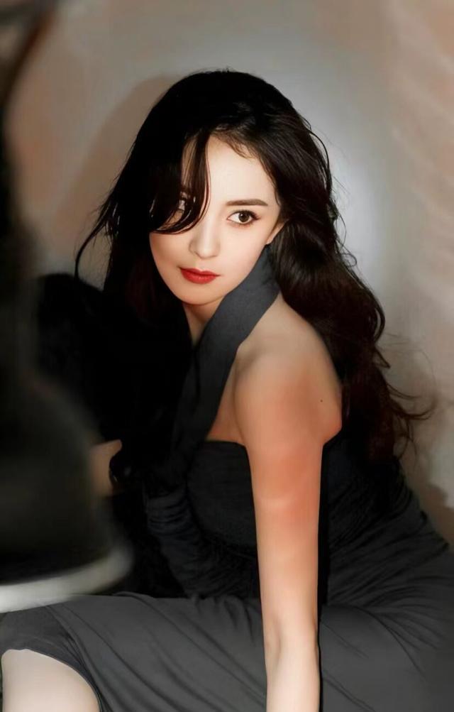 有一种友谊叫杨幂周笔畅!杨幂谈友谊:被骗的伤痛你需要很久复原