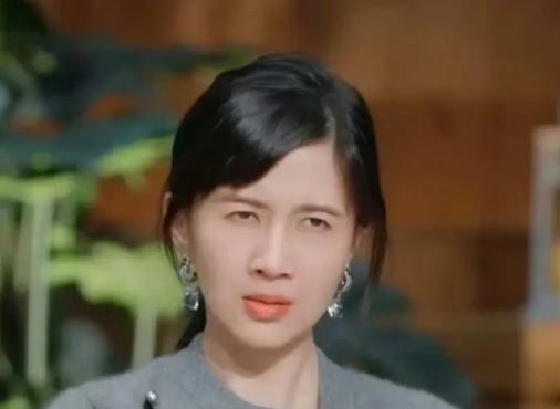 36岁Papi酱因为没哭被骂上热搜？别太离谱！