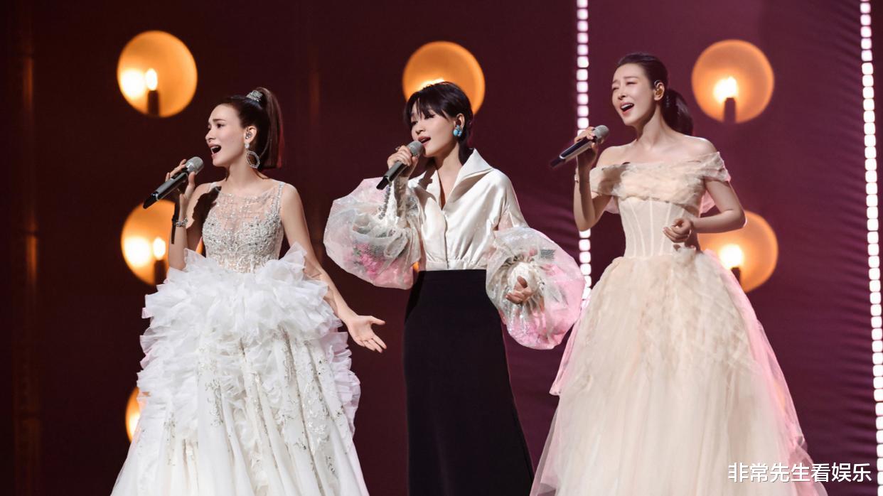 《浪姐4》四公人气榜：陈嘉桦首夺第1，朱珠再拿第3，2人名次大跌