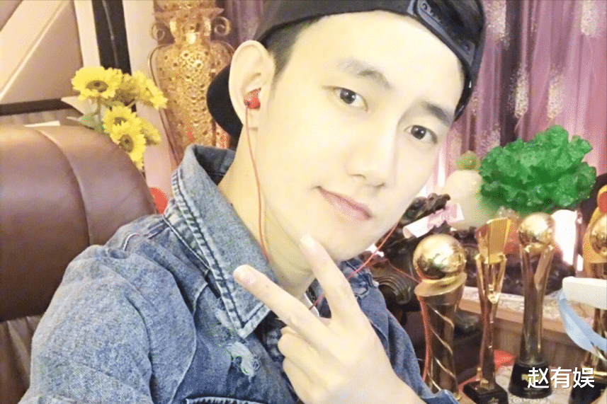 王冕|网红圈大瓜！3位顶流主播洗黑钱，金额高达1个亿，正直播就被带走