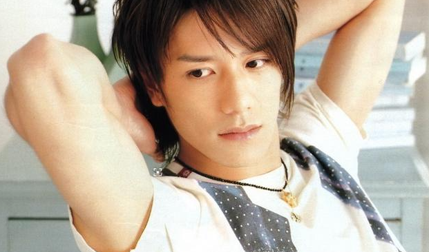 泷泽秀明|美男子泷泽秀明,是如何从一个贫寒少年逆袭成千亿事务所总裁的?