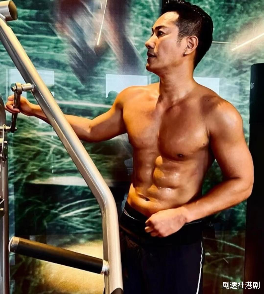 还有心理阴影!港男星去年遇袭后仍有余悸,被砍到脸皮脱落险丧命