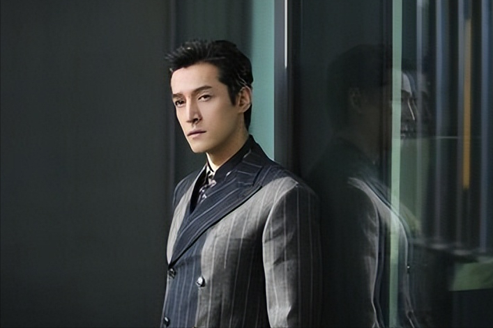 胡歌|“夫妻本是同林鸟”，这一次，胡歌拯救了自己的老婆黄曦宁！