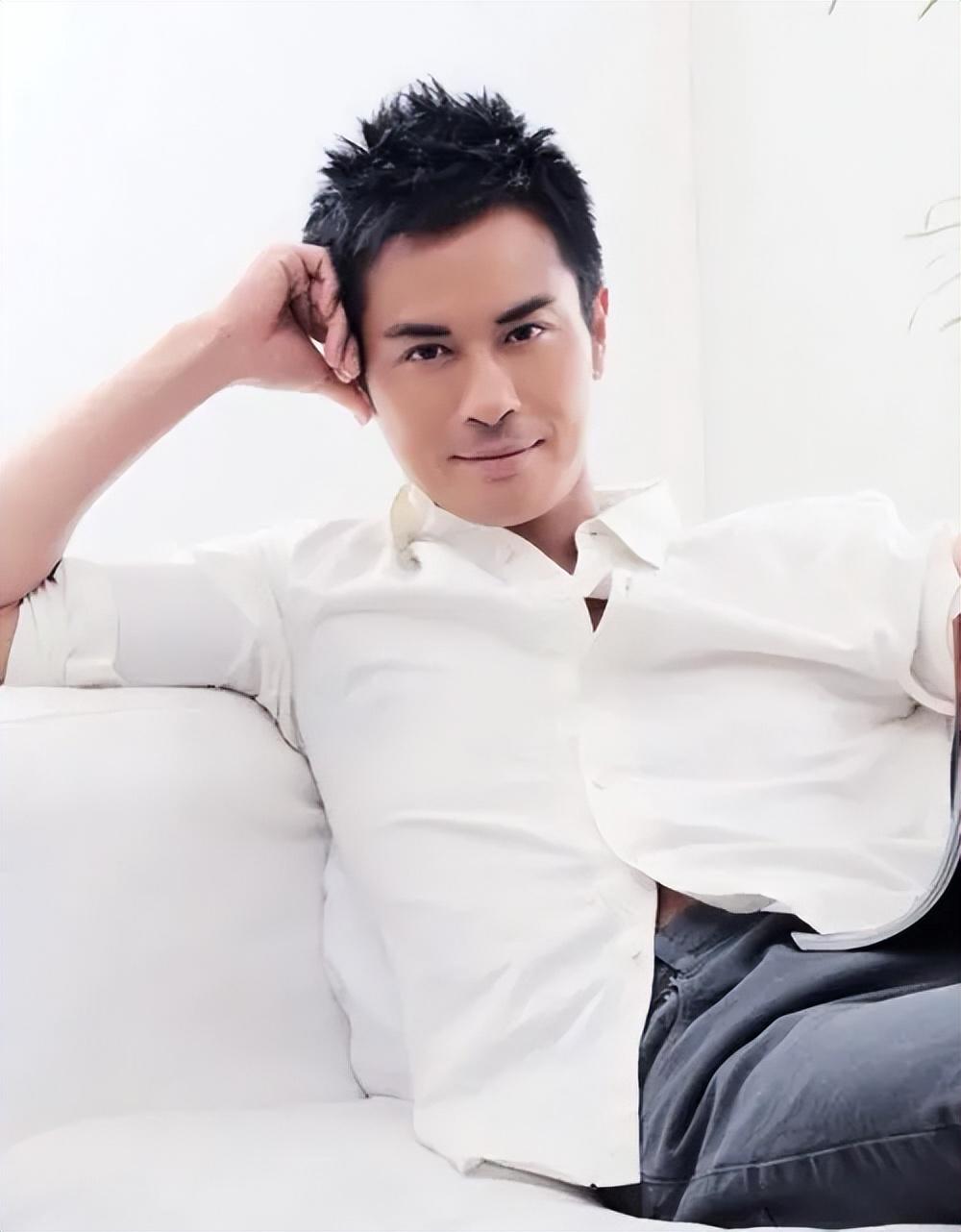 名气不小的郑嘉颖，为何在《披荆斩棘》很落寞