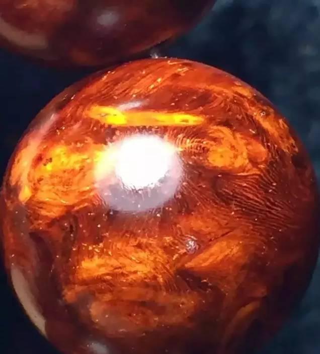 紫檀|9万块收来的紫檀木,一刀切开后笑的不要不要的!