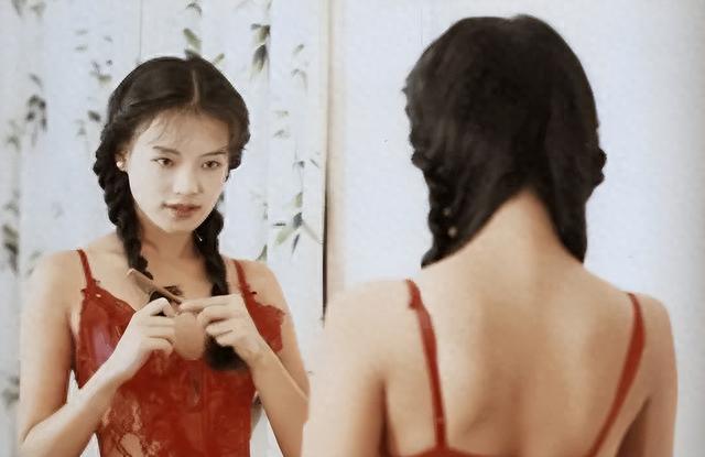 他夺走19岁的舒淇“第一次”，枪指刘德华拍片，获两次金马影帝奖