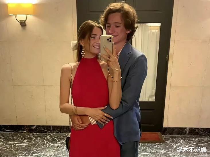 Lisa正式和LV三公子分手，男方已换新女伴！还恐遭公司雪藏！