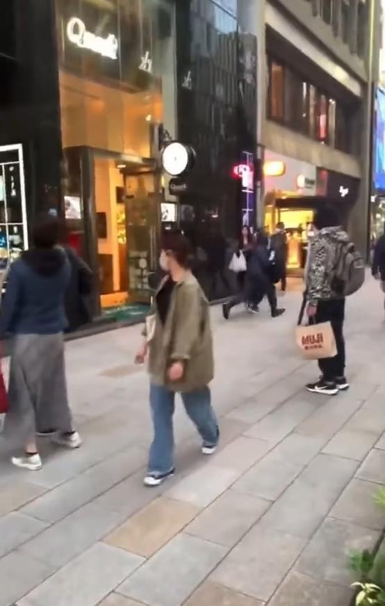 日本|4个蠢贼抢千万手表，立即被捕。他们背后是日本黑帮的巨大阴谋