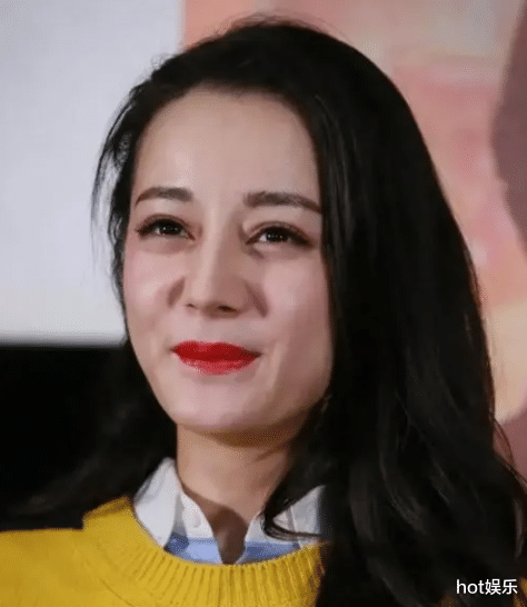 44岁秦岚好年轻!热巴31岁现老态,吐槽节目组截丑图被怼过于自信