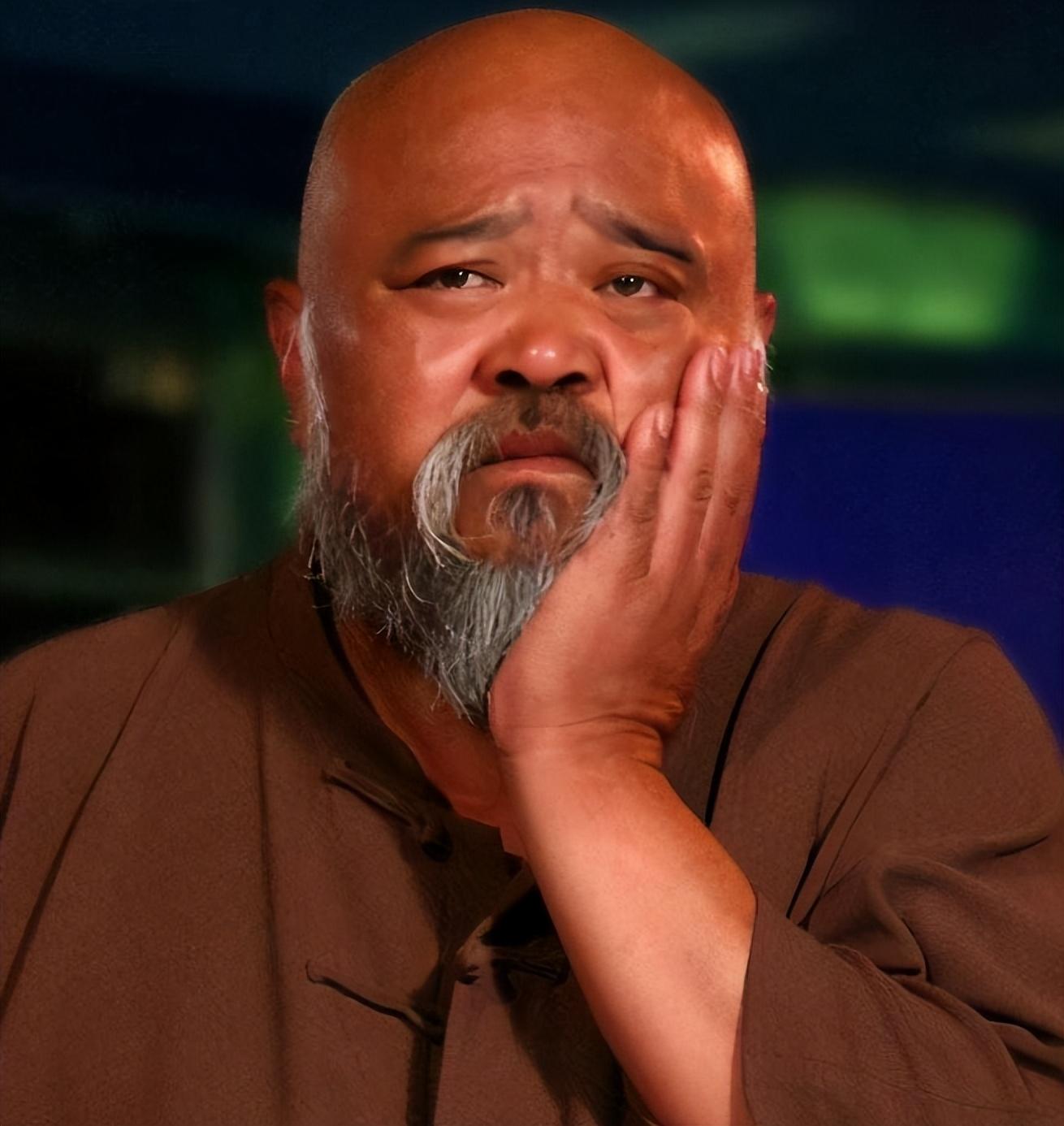 演员李琦不顾医生劝阻,每天2包烟,顿顿8两白酒,今身体状况如何