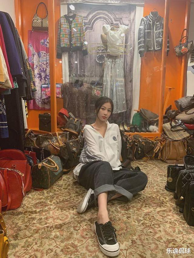 |“关系户”别硬演“影视美人”,满屏都是富二代,内娱没人了吗?