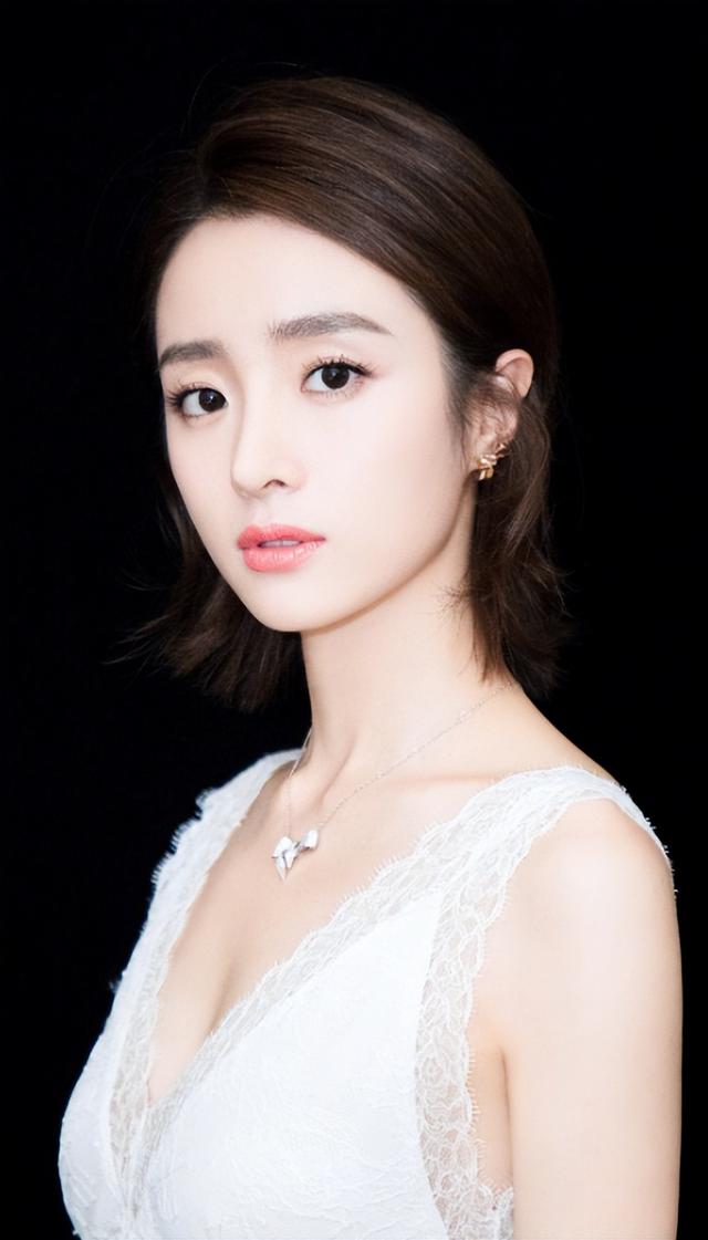 演技差人又丑,偏偏要演女主,被女配碾压的5位女星真不尴尬吗