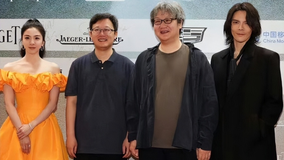 邓光荣|向佐公开向唐诗逸道歉，拍戏时把对方给打伤了，愿意承担全部工伤