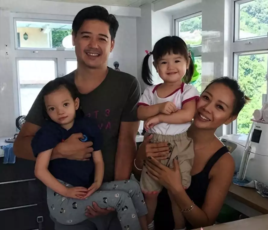 TVB七魔女合体为姚乐怡庆生,7人6个退圈,现状令人唏嘘!