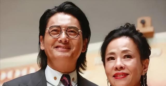 回顾：3位吝啬的明星，人前爱国，人后却“一毛不拔”，太过虚伪