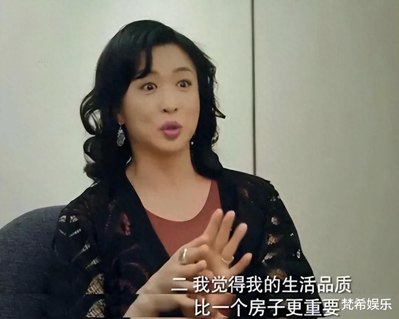 明星也会“蜗居”？在影视圈闯荡多年，收入根本买不起一套房！