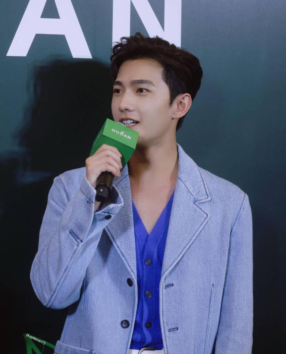 |杨洋,时代抛弃你,不会打一声招呼!